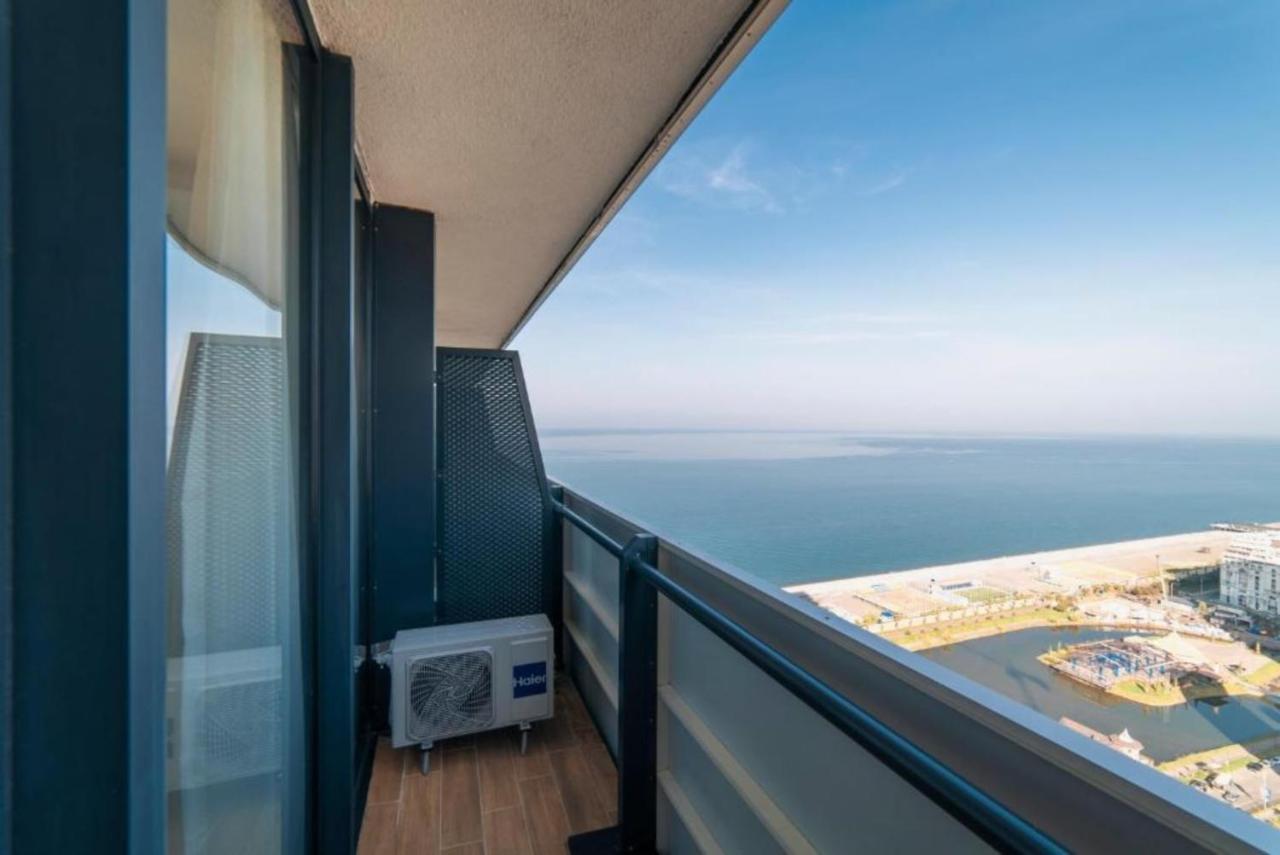 Black Sea Aparthotel Orbi City บาทูมิ ภายนอก รูปภาพ