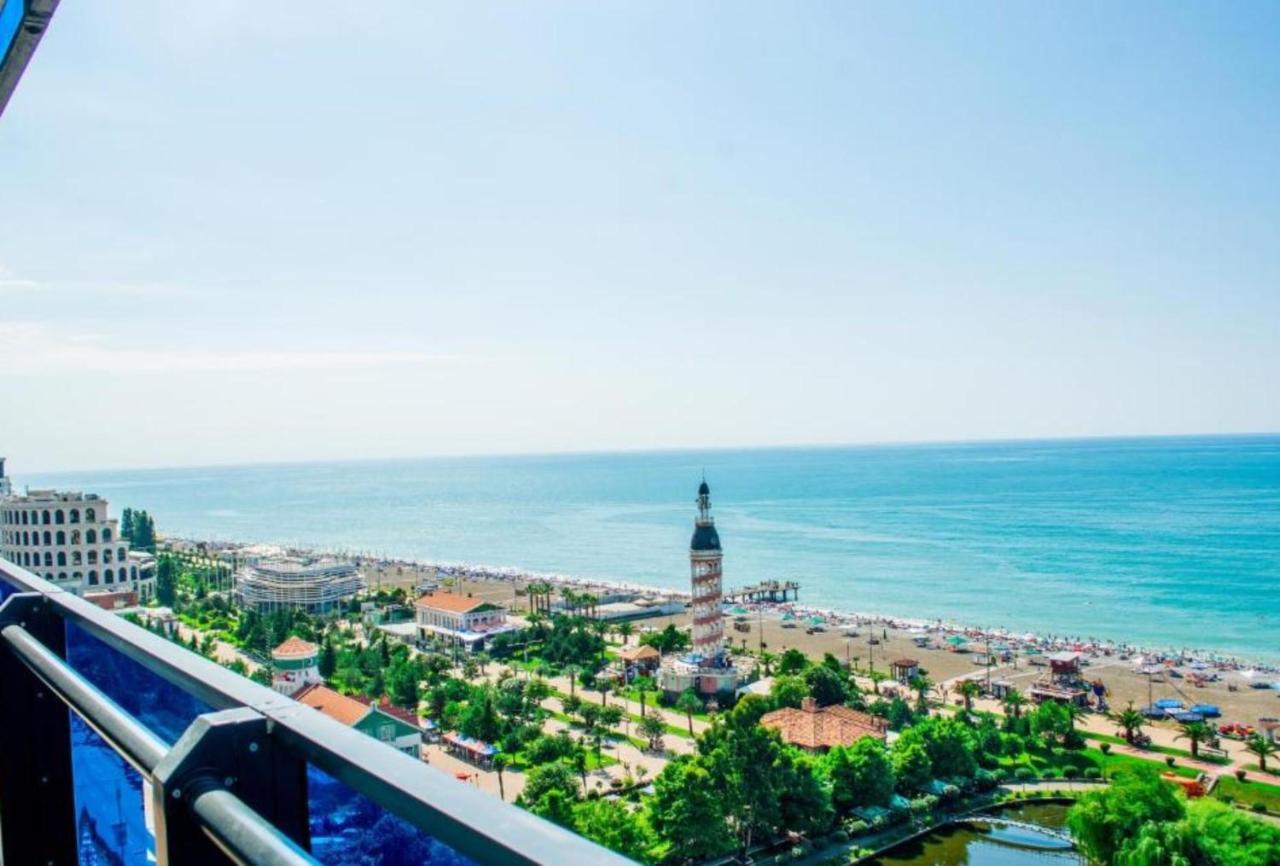 Black Sea Aparthotel Orbi City บาทูมิ ภายนอก รูปภาพ