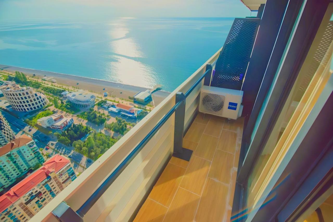 Black Sea Aparthotel Orbi City บาทูมิ ภายนอก รูปภาพ