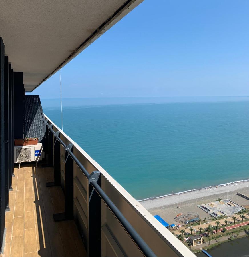 Black Sea Aparthotel Orbi City บาทูมิ ภายนอก รูปภาพ